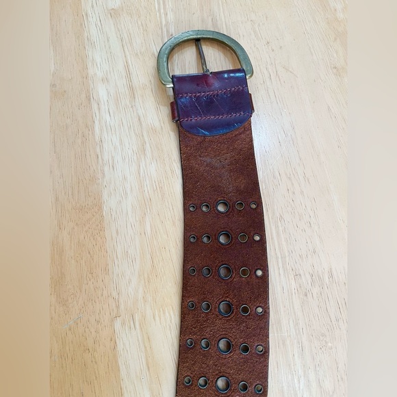 Nordstrom’s brown leather belt - Picture 10 of 12